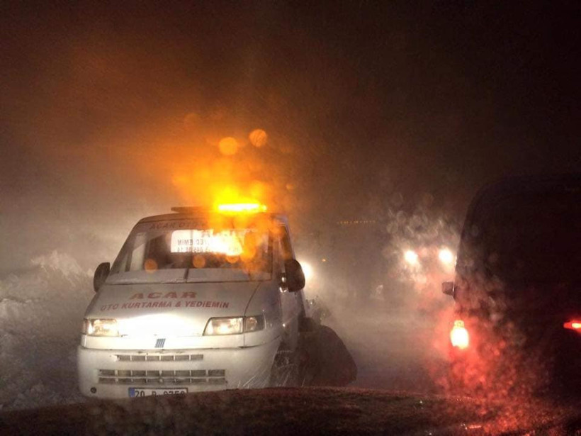 Kayak merkezinde  100 kişi mahsur kaldı - Resim: 4