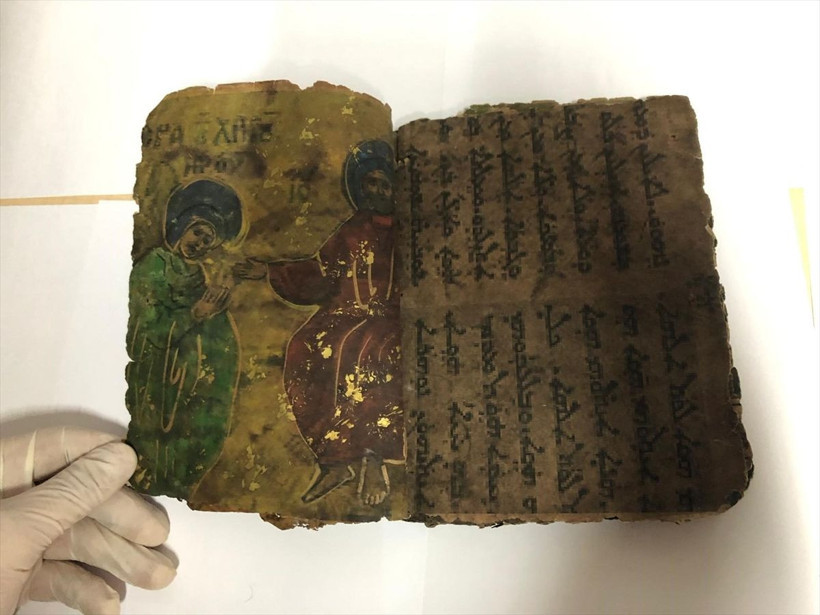Diyarbakır'da yaklaşık 800 yıllık ibranice kitap ele geçirildi - Resim: 3