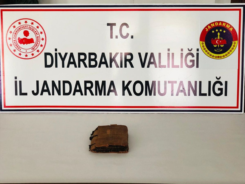 Diyarbakır'da bin 300 yıllık kitap ele geçirildi - Resim: 3