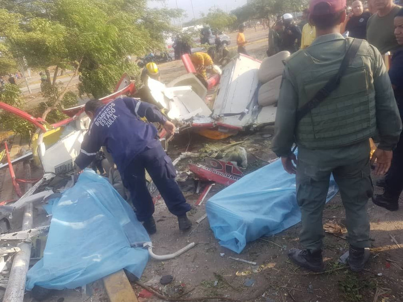 Venezuela’da polis helikopteri düştü: General ve pilot öldü - Resim: 4