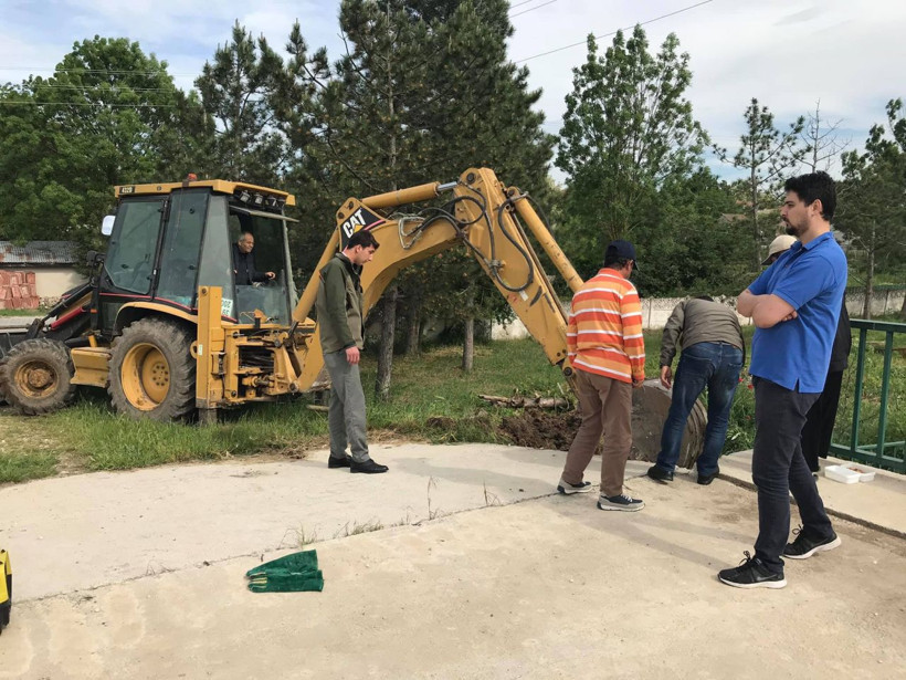 Trafik kazasında ölen tilkinin yavruları korumaya alındı - Resim: 2