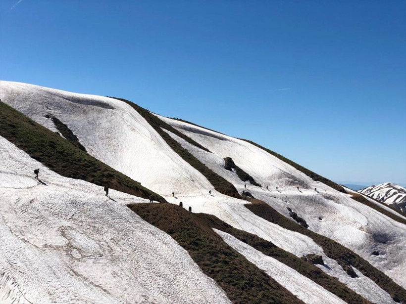Diyarbakır'da PKK'ya nefes aldırılmıyor Teröristlere ait kış sığınaklarından neler çıktı - Resim: 4