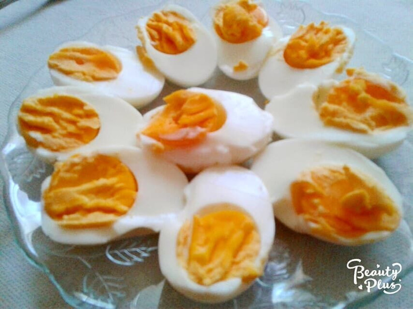 Yumurta haşlarken içine bir miktar limon suyu damlatın ve... - Resim: 1