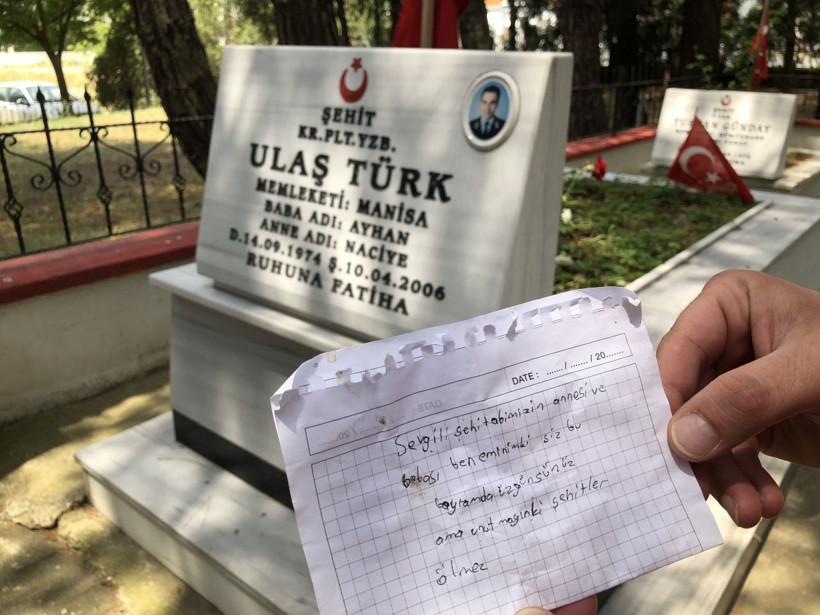 Şehit mezarına bırakılan not duygulu anlar yaşattı - Resim: 1
