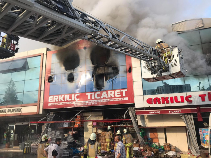 İSTOÇ'ta korkunç yangın çok sayıda... - Resim: 3