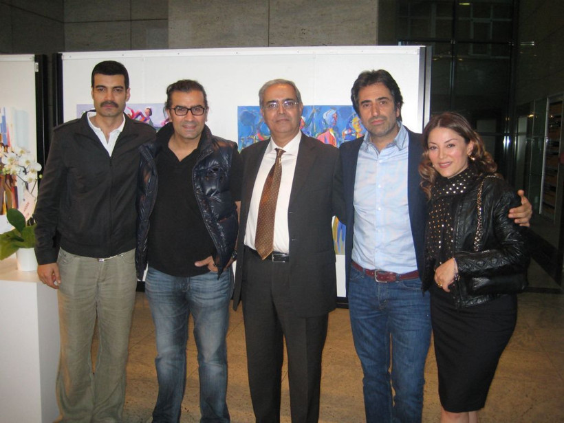 Mahsun Kırmızıgül'ün oğlu sarışın güzelle yakalandı! O da aynı babası gibi bakıyor - Resim: 3