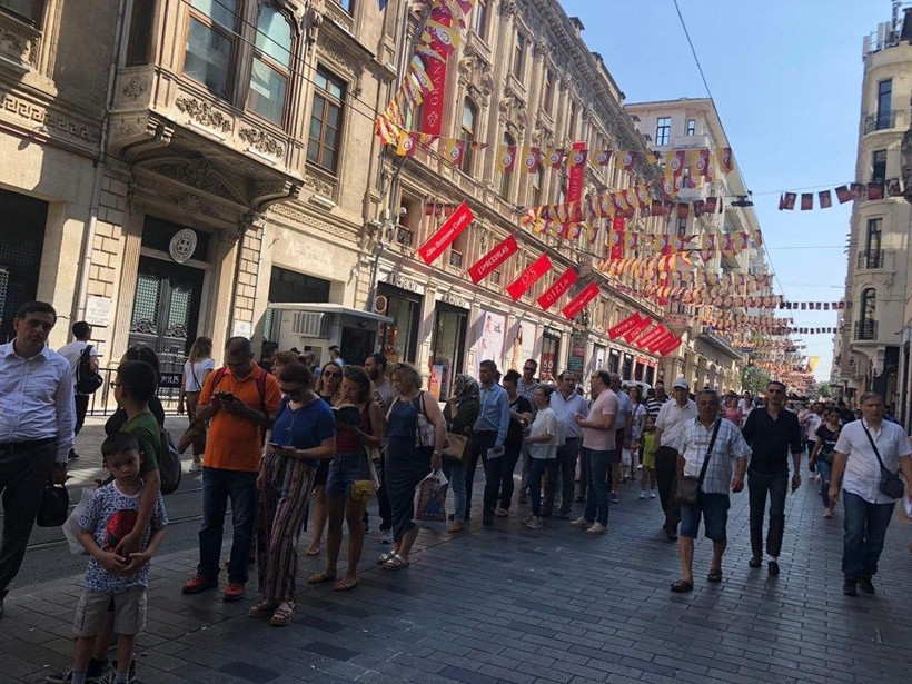 Yer Taksim! 50 kişilik kontenjana 10 bin başvuru yapıldı - Resim: 2