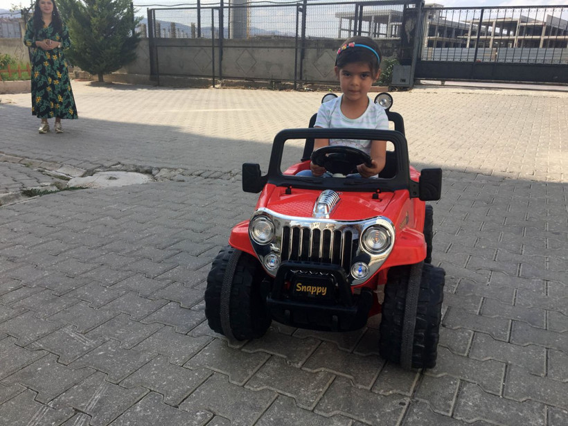 Konya'da İkra'nın çalınan akülü arabası, evlerinin önüne bırakıldı - Resim: 4