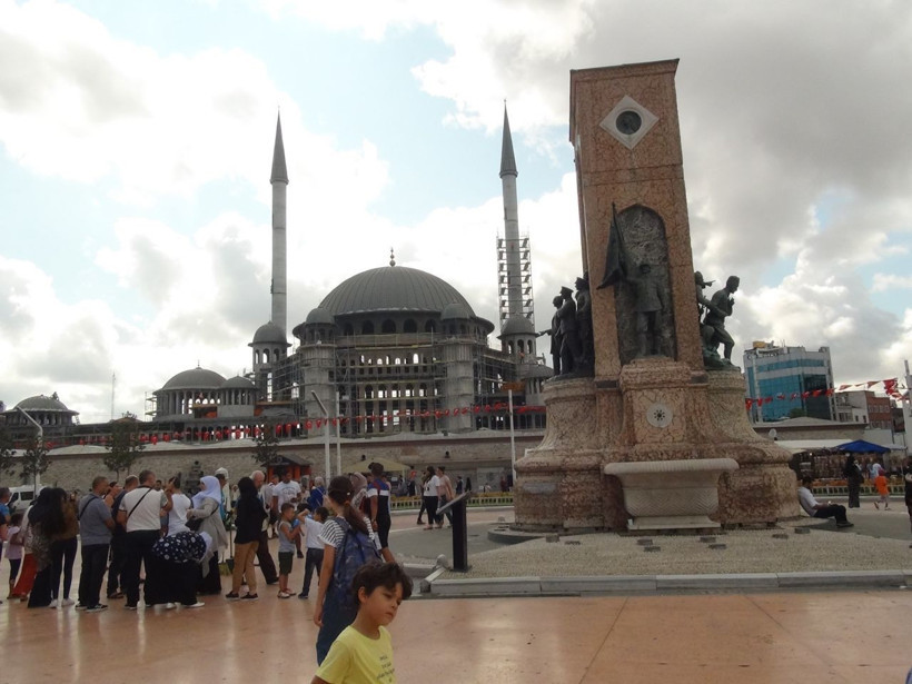 Taksim Camii’nde son durum havadan görüntülendi! İşte hizmete gireceği tarih - Resim: 3