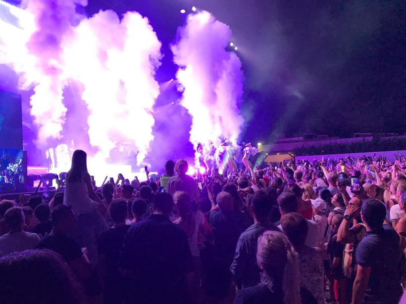 Jennifer Lopez Antalya'da fırtınalar estirdi! Kim Kardashian ise hayal kırıklığına uğrattı - Resim: 3