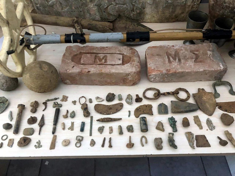 Tekirdağ'da Roma ve Bizans dönemine ait tarihi eserler ele geçirildi - Resim: 2