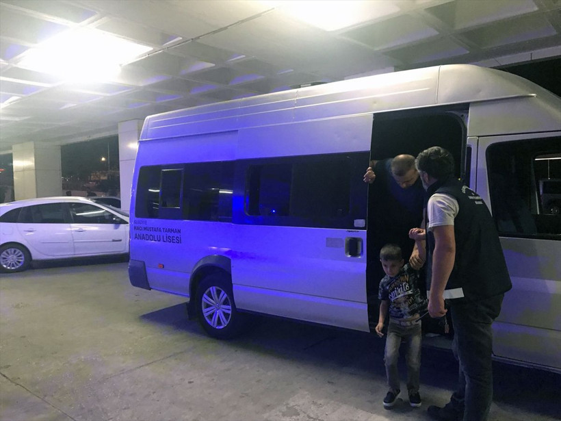 Edirne'de skandal göçmen kaçakçılığı! Okul servisini kullandılar - Resim: 4