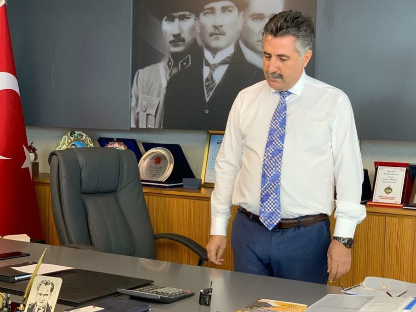 Bayraklı Belediye Başkanı'nın odasından dinleme cihazı çıktı hemen polis çağrıldı - Resim: 2