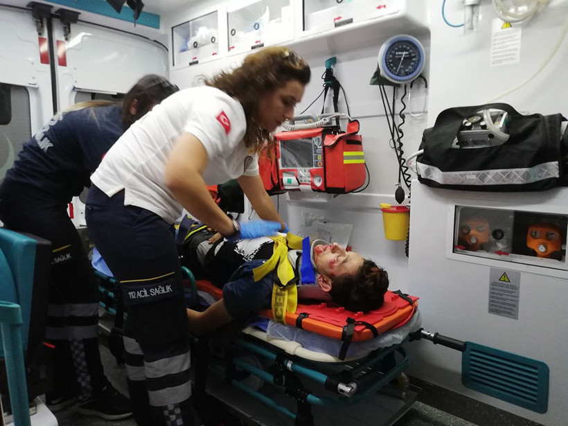 Hatay'da pikabın arkasına asılan çocuk kaza geçirdi - Resim: 3