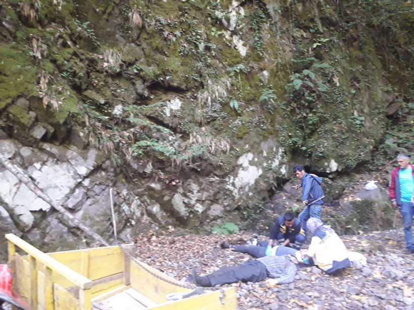 Sakarya'da kestane toplarken kayalıklardan yuvarlanan baba öldü oğlu yaralı - Resim: 3