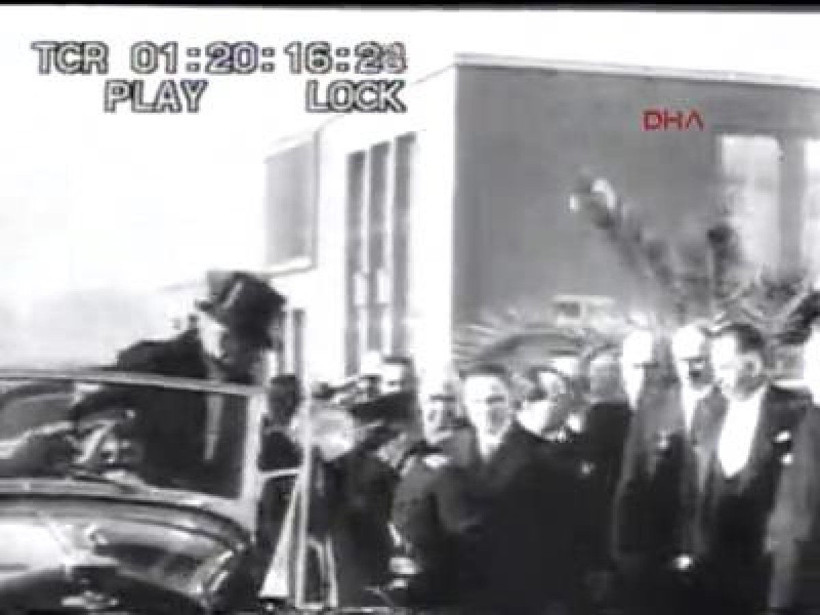 TSK Atatürk'ün 29 Ekim kutlamalarındaki görüntülerini paylaştı! İşte o görüntüler - Resim: 2