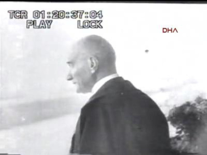 TSK Atatürk'ün 29 Ekim kutlamalarındaki görüntülerini paylaştı! İşte o görüntüler - Resim: 1