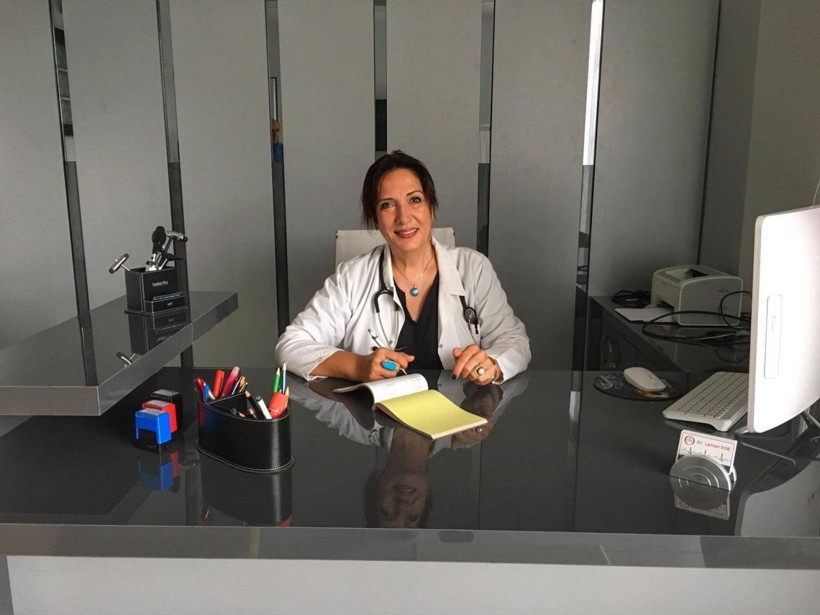 Ölü bulunan doktorun aile dramı ortaya çıktı! Gözyaşları içinde defnedildi - Resim: 2