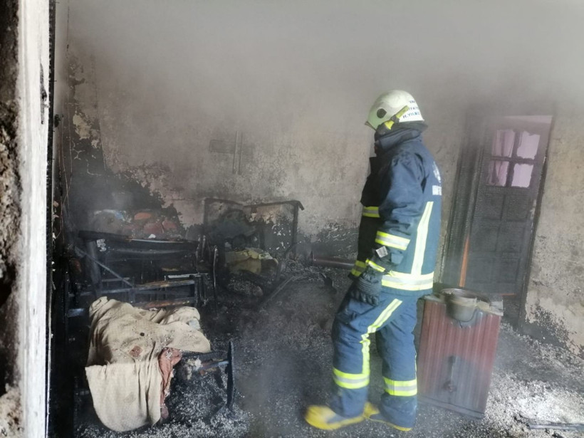 Van'da evde çıkan yangında iki kardeş öldü - Resim: 2