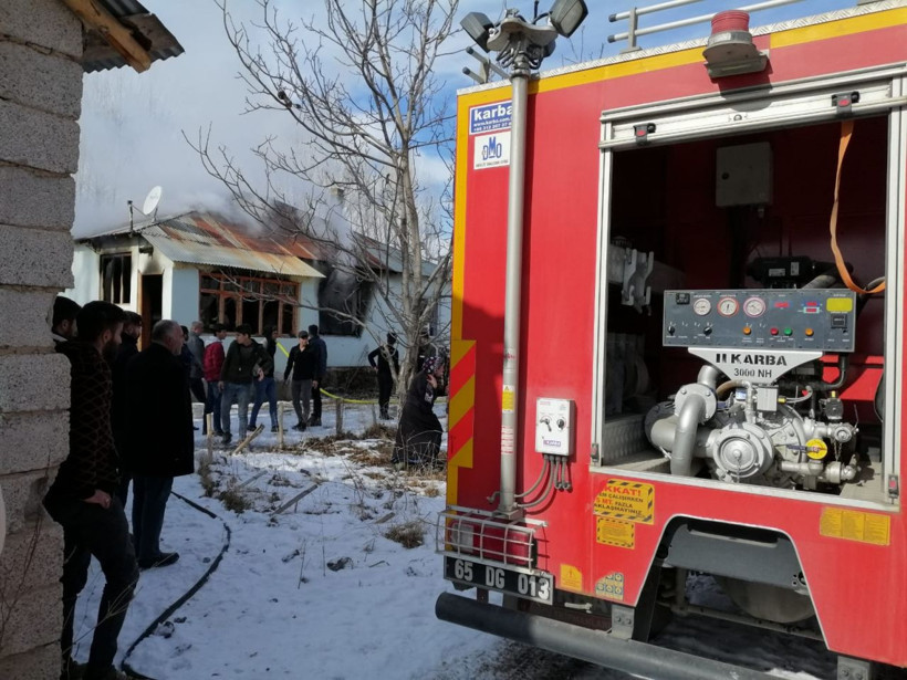 Van'da evde çıkan yangında iki kardeş öldü - Resim: 4