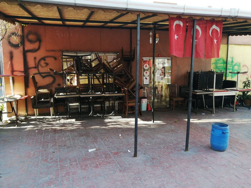 Korona virüsü nedeniyle kafeler kepenk kapattı İstanbul bomboş kaldı - Resim: 4