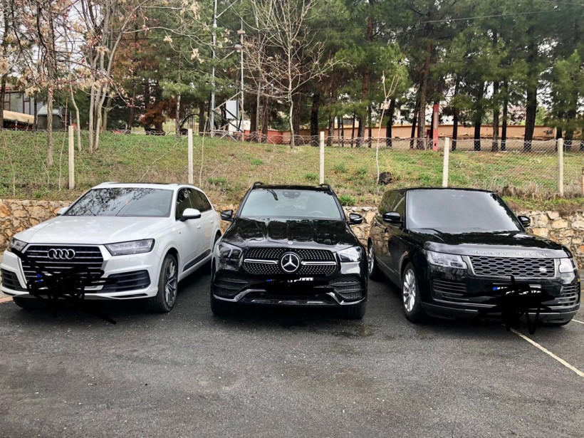 Yurt dışından sahte belgelerle getirdikleri lüks araçları satan suç örgütüne operasyon - Resim: 3