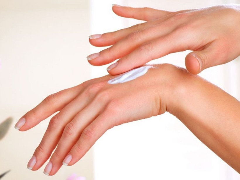 Evde kalmaktan kuruyan ellerinize iyi gelecek krem tarifi! - Resim: 4