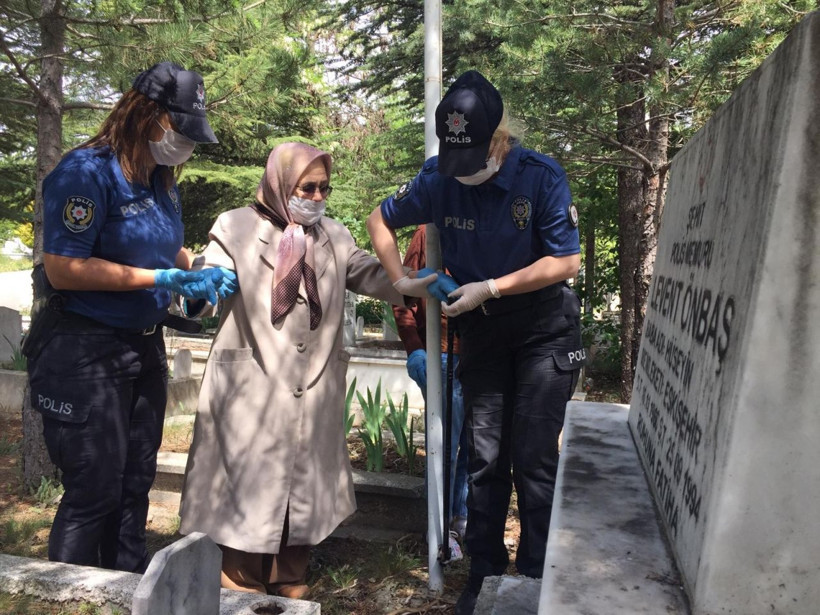 Şehit annesinin dileğini polis evlatları yerine getirdi - Resim: 2