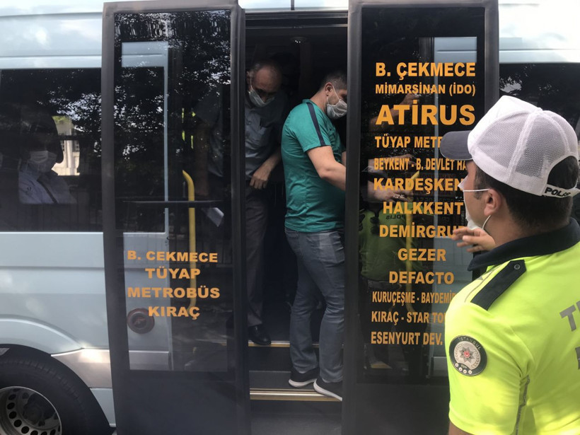 Polis durdurdu gerçek ortaya çıktı! Şu hale bakın koronayı böyle mi yeneceğiz? - Resim: 1