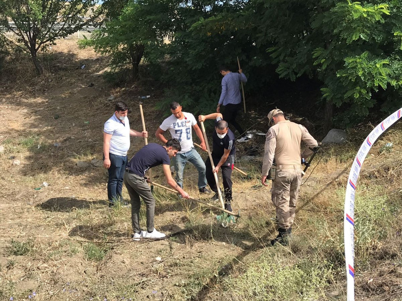 Çorum'da bölgeye güvenlik şeridi çekildi! Ekipler altın arıyor - Resim: 2