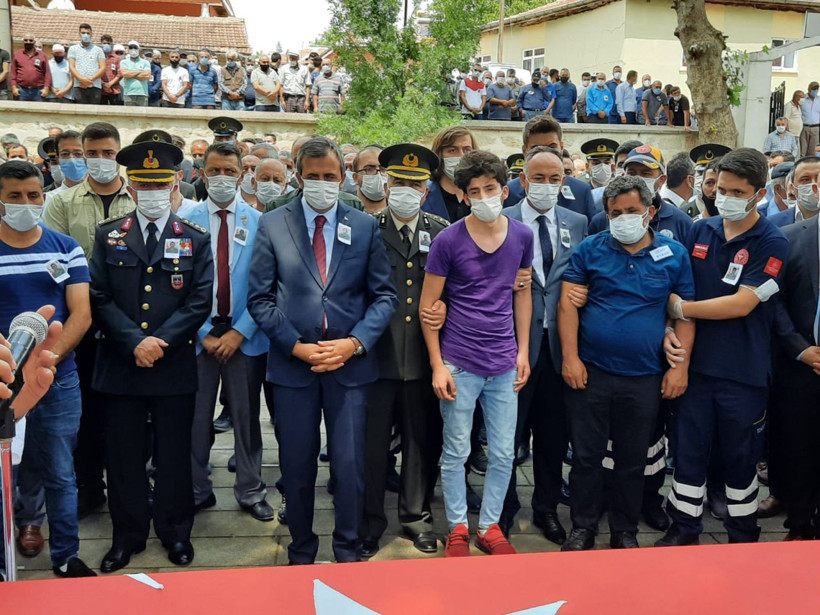 Mersin şehitleri son yolculuğuna uğurlandı! Gözyaşları sel oldu - Resim: 3