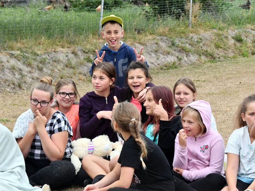 10 yıldır sadece kız bebek doğan köyde ilk kez erkek bebek doğdu! Anne ve bebek hediyeye boğuldu - Resim: 2