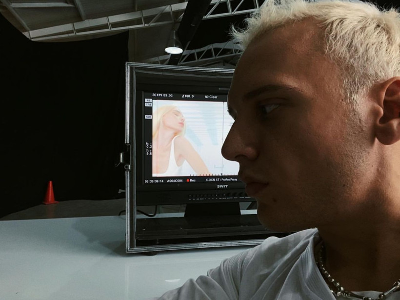 Nirvana şarkısıyla zirveyi kapan Edis'in yeni işini duyanlar şok oldu! Bu defa herkesi çok şaşırttı - Resim: 1