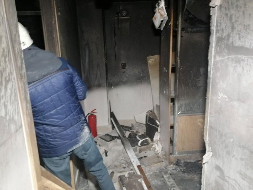 Aksaray'da otel odasında korkunç anlar! Benzinle kendini yakarak intihar etmek istedi - Resim: 4