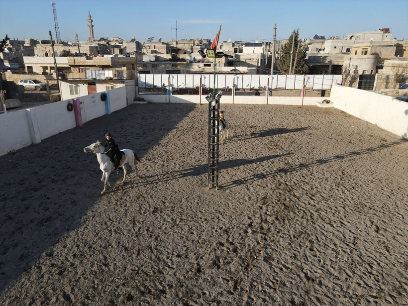 Diriliş Ertuğrul dizisini izleyen Şamlı ailenin hayatı değişti bambaşka oldular - Resim: 1