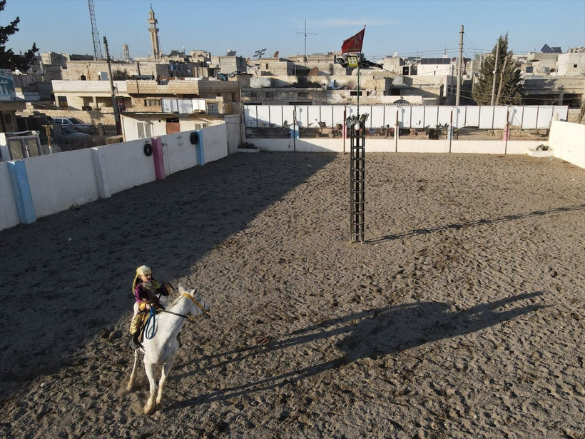 Diriliş Ertuğrul dizisini izleyen Şamlı ailenin hayatı değişti bambaşka oldular - Resim: 2