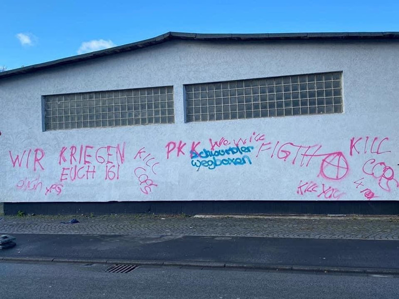 Almanya’da PKK’dan camiye çirkin saldırı! Küfür ve tehdit yazdılar - Resim: 4