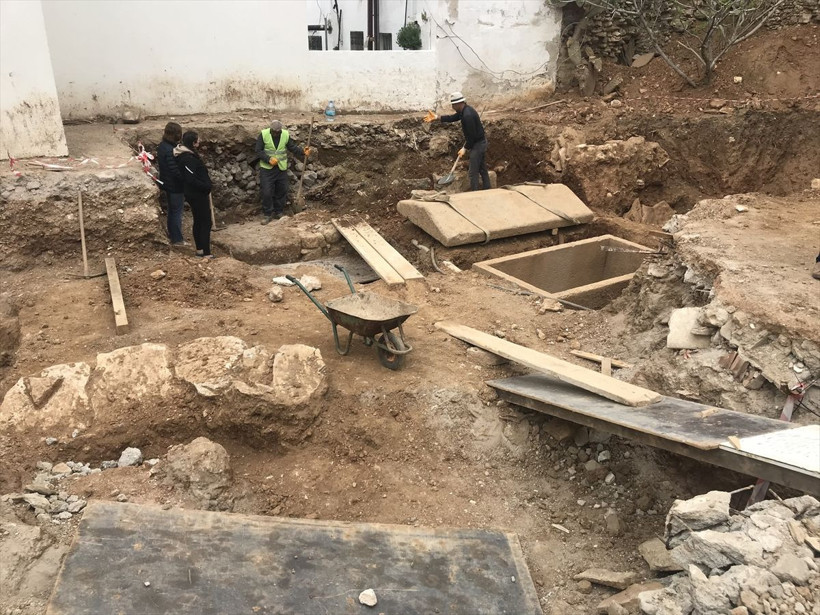 Bodrum'da 2400 yıllık mezar açıldı içinden çıkanlar heyecan uyandırdı - Resim: 4