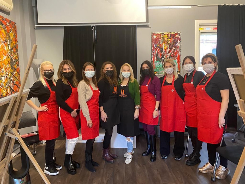 Kızılay, hayırsever kadınları sanatla buluşturdu - Resim: 2