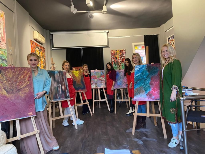 Kızılay, hayırsever kadınları sanatla buluşturdu - Resim: 1