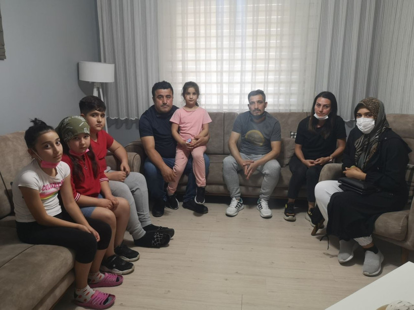 Bursa'da cenaze evi karıştı her şeyi anlattı: Üstümü başımı yırtıp beni çıplak şekilde... - Resim: 4