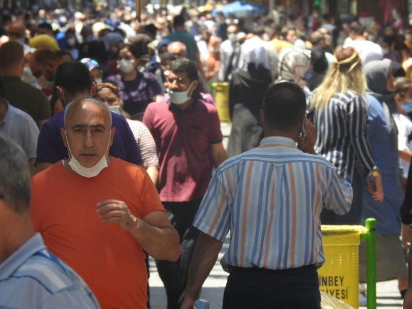 Üç büyükşehirde düşüş sürüyor! Kovid-19 vaka sayısı 67 ilde azaldı, 14 ilde arttı - Resim: 4