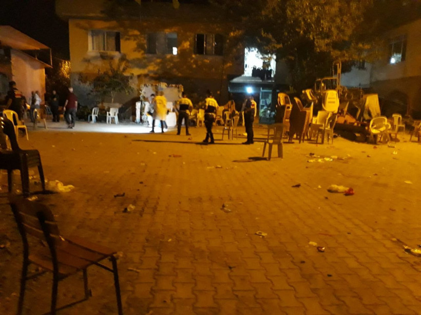 Mersin'de düğünde tüfekle havaya ateş açıldı! 10 kişi yaralandı - Resim: 3