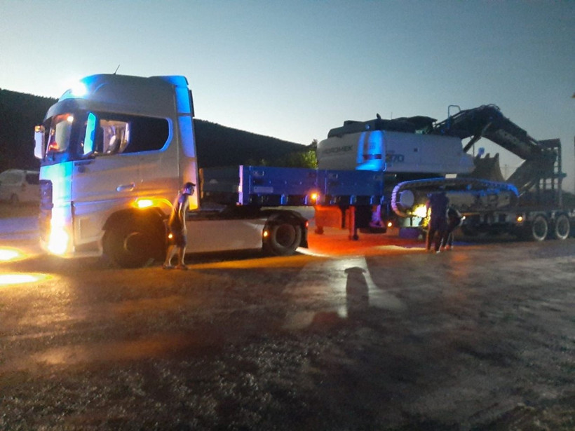 MSB duyurdu: Kara, Deniz ve Hava Kuvvetleri yangına iş makinelerini taşıdı - Resim: 4