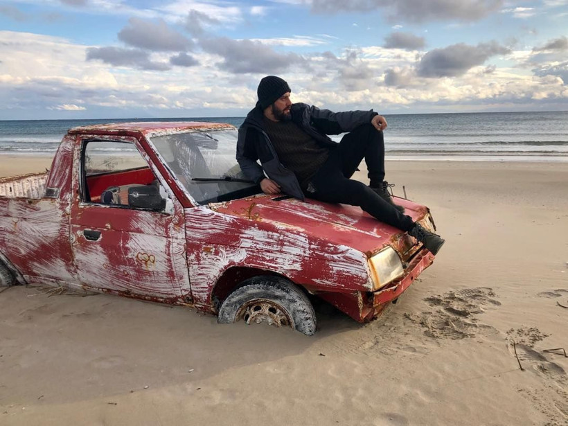 Sevişme ve çıplak sahne itirafı geldi! 'Korkuyorum' deyip İlk ve Son yıldızı Salih Bademci anlattı - Resim: 1