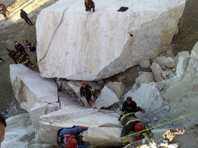 Konya'da maden ocağında iki kayanın arasında sıkışan kişi öldü - Resim: 2