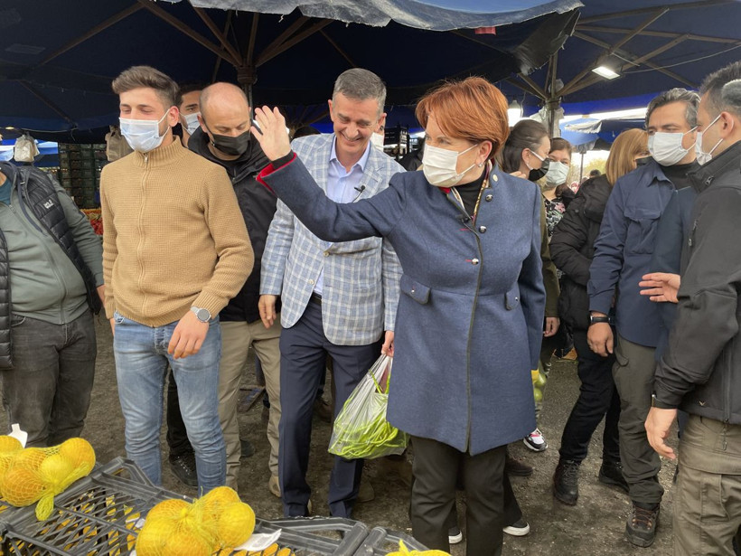 İYİ Parti Genel Başkanı Meral Akşener Sakarya'da pazar esnafını ziyaret etti - Resim: 4
