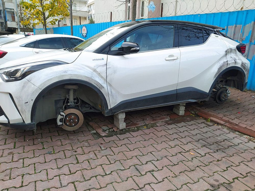 İstanbul Esenyurt'ta Çiçek Abbas filmi gerçek oldu - Resim: 3