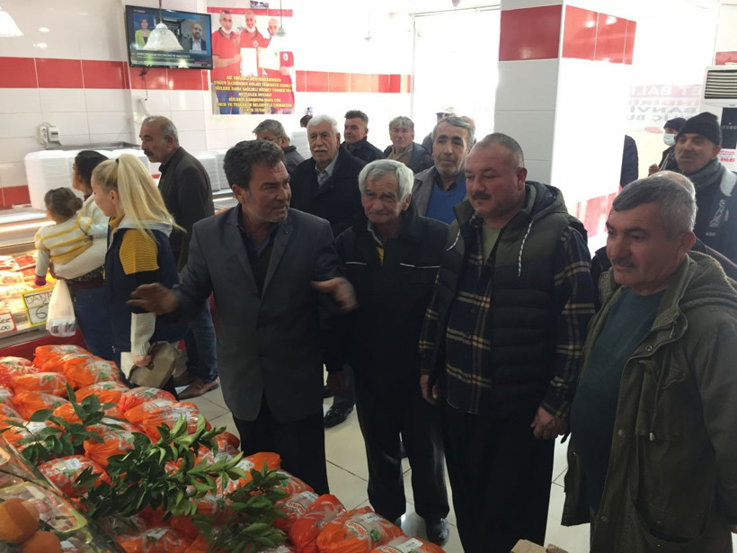 Dolar düştü yüzde 40 indirim yaptı! Vatandaş almak için yarıştı - Resim: 1