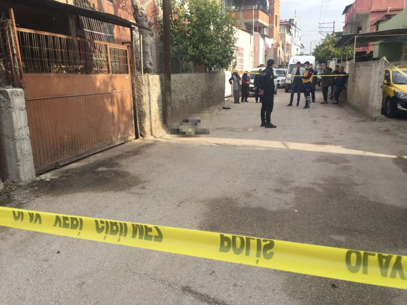 Adana'da oğlunu görünce dünyası başına yıkıldı! Annenin feryadı yürekleri dağladı herkesi ağlattı: Gözyaşları sel oldu - Resim: 2